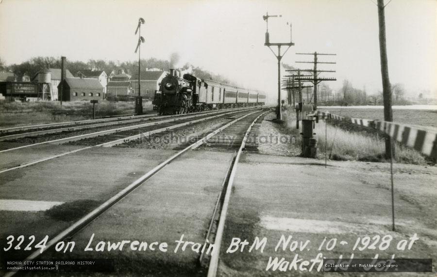 Postcard: Boston & Maine Railroad #3224 on Lawrence train passing through Wakefield Junction
